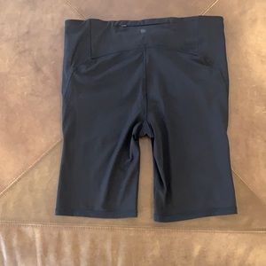 Athleta 9” Bike Shorts black size large